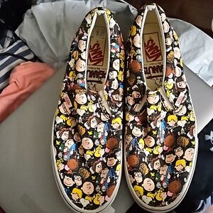 Snoopy vans